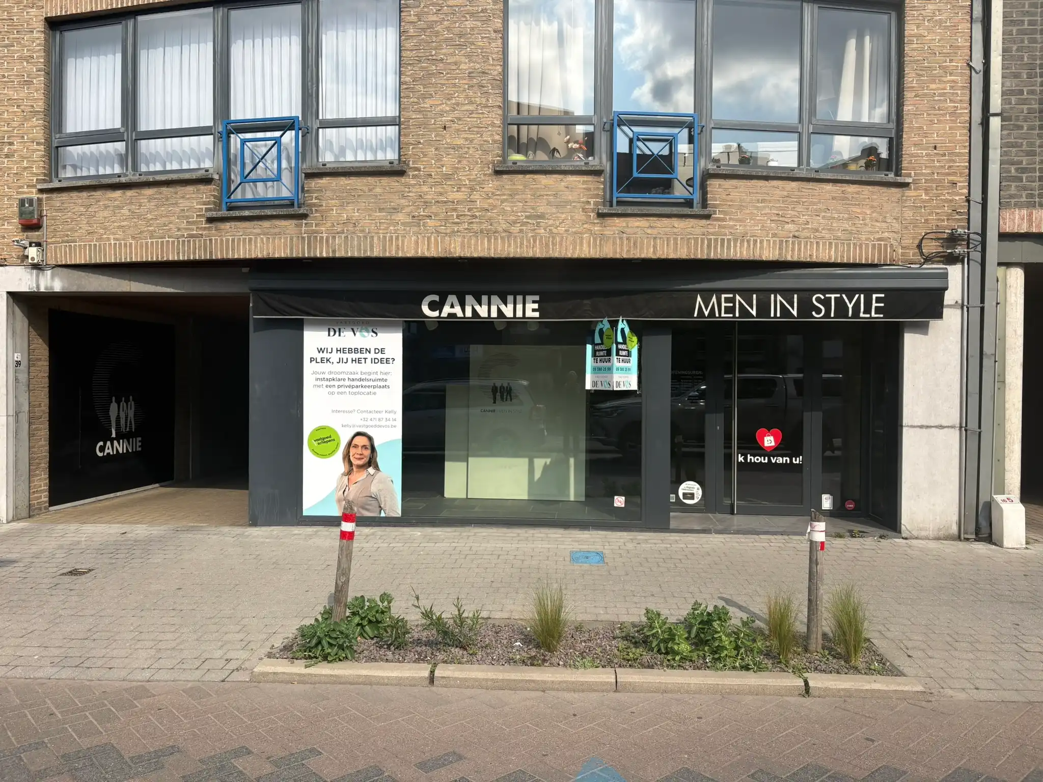 Handelspand met uitstekende zichtbaarheid foto {{pictureIndex}}