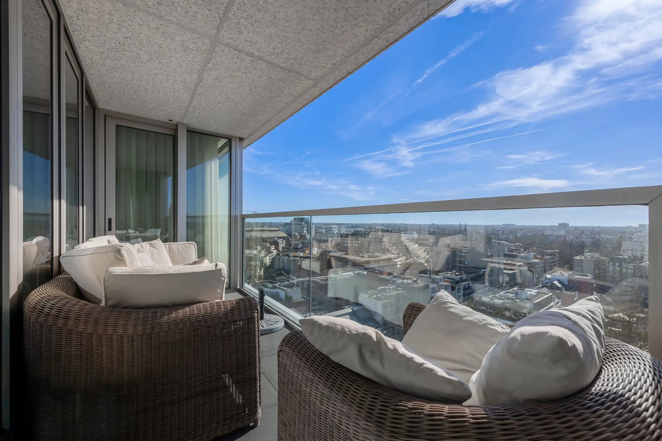 Uitzonderlijke appartement met een panoramisch uitzicht foto 18