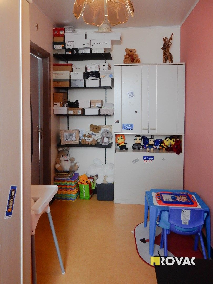 Appartement op de 2de verdieping! foto 9