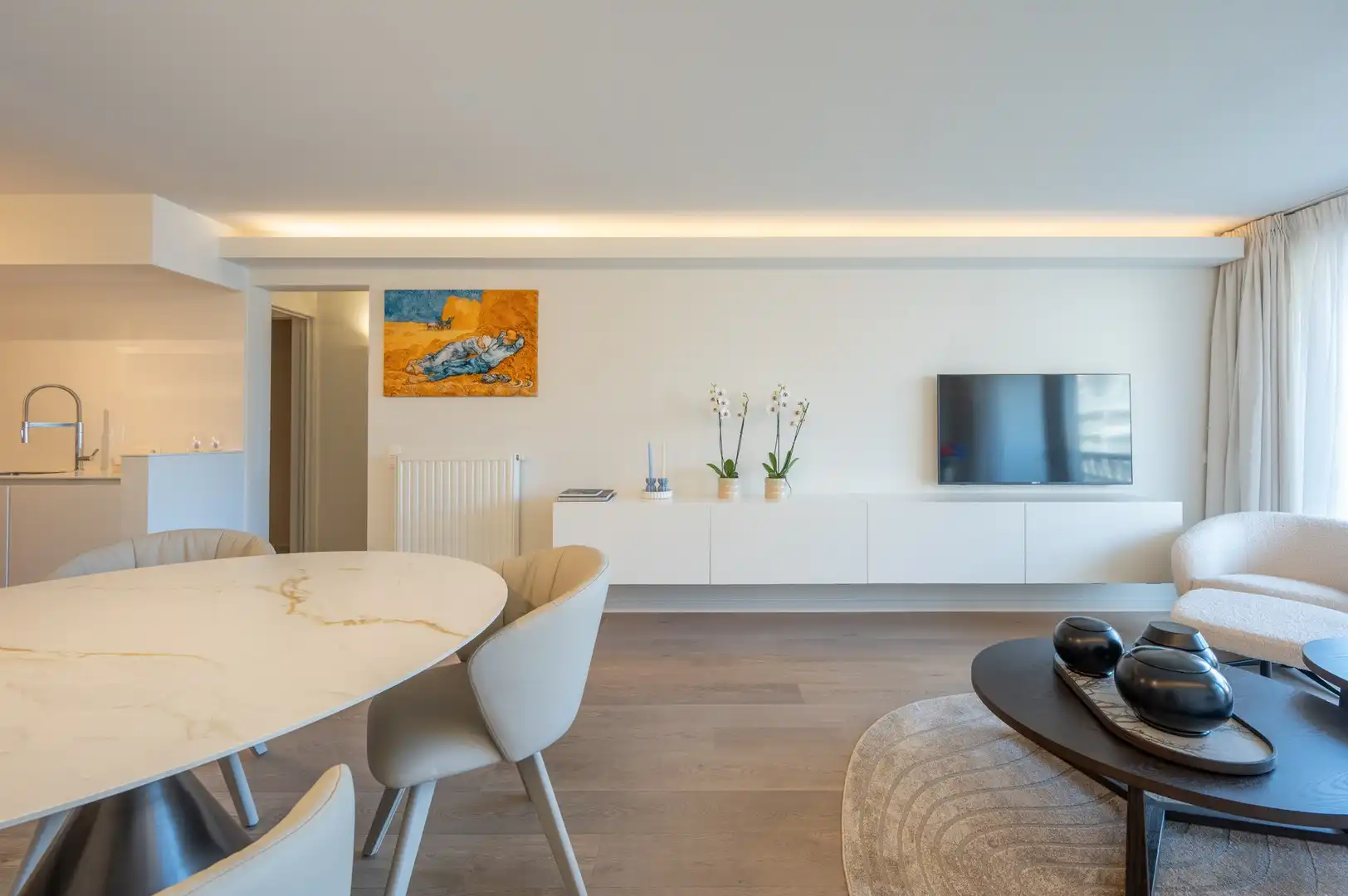 Lichtrijk 2-slaapkamer appartement met open zicht over het Abraham Hansplein. foto 10