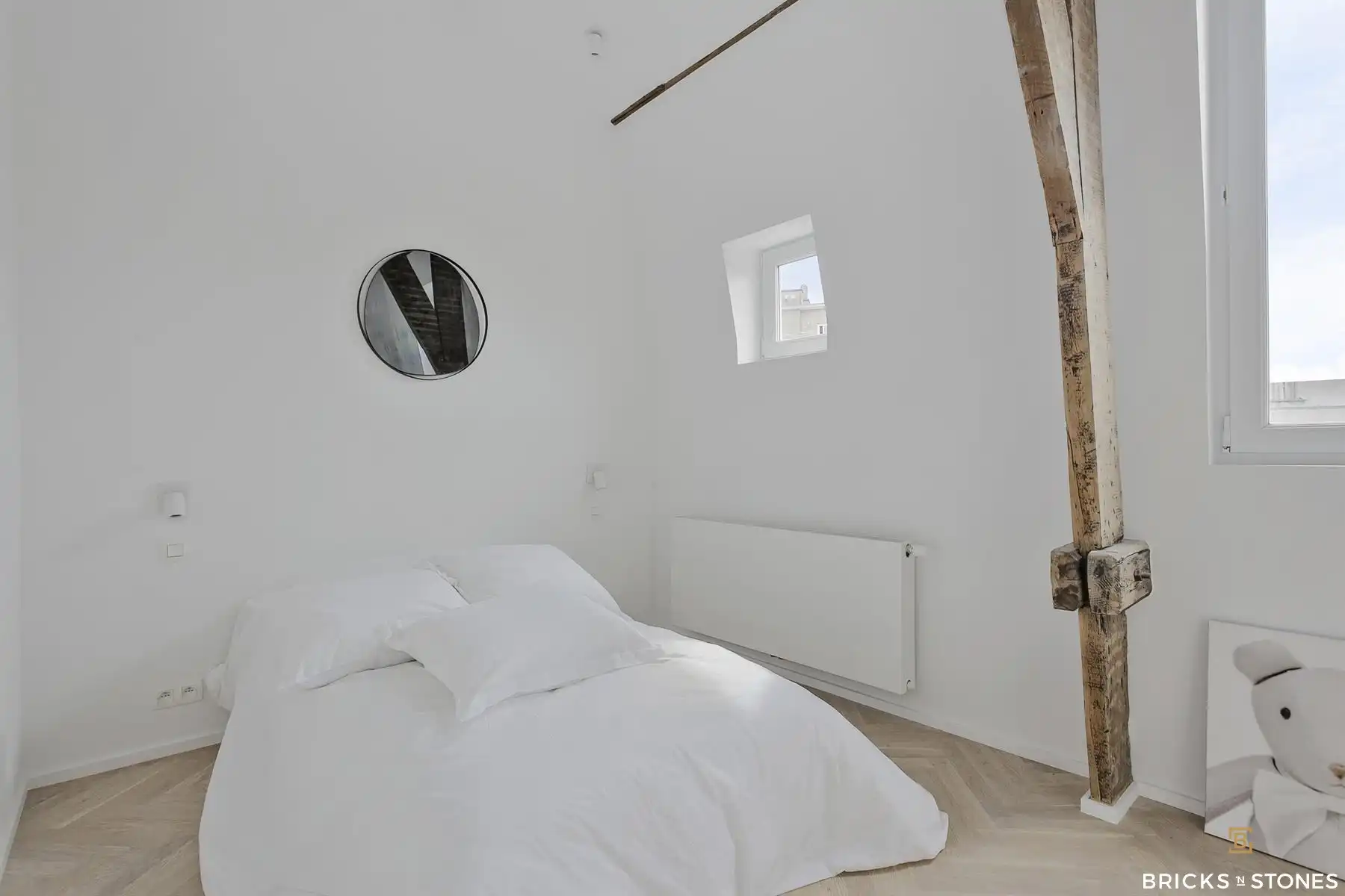 Knappe penthouse met riant dakterras in statige herenwoning foto 12