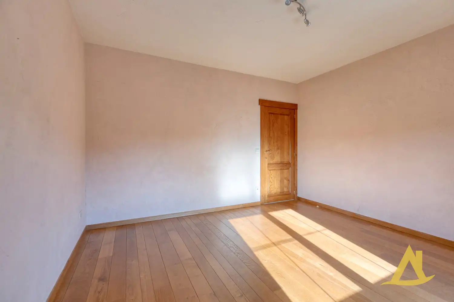 LANDELIJKE WONING IN EEN RUSTIG STRAATJE TE BEKKEVOORT! foto 29