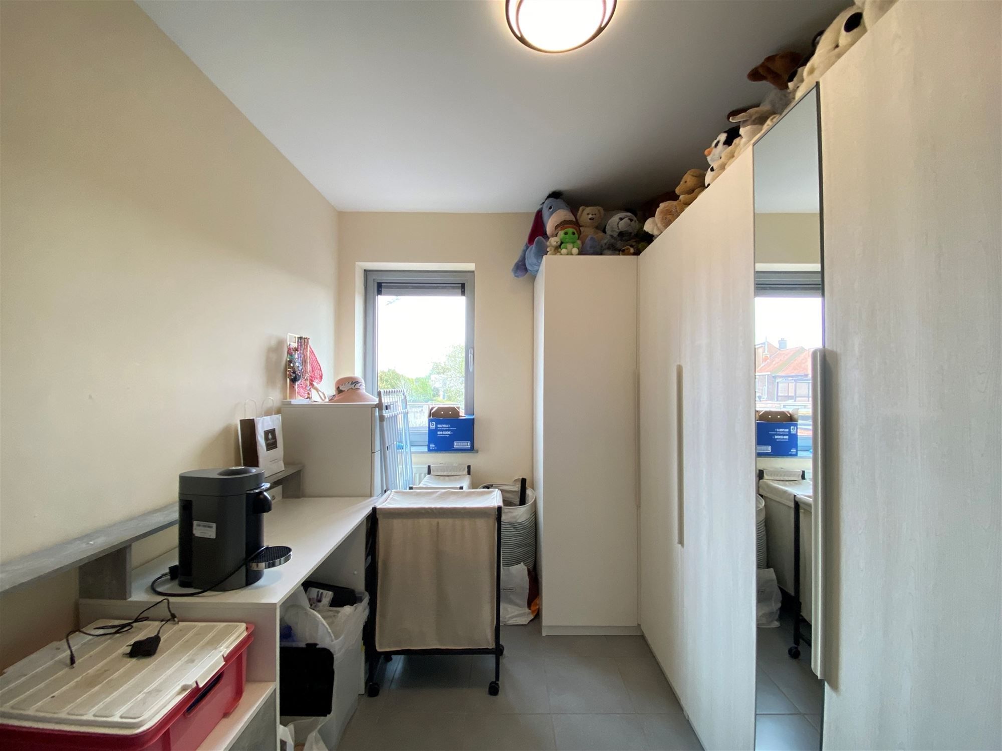 2 slaapkamer-appartement met terras en garage, gelegen in het centrum van Oosteeklo foto 8