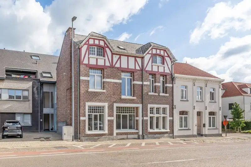 Gelijkvloers appartement met 2 slaapkamers, autostaanplaats en terras foto 18
