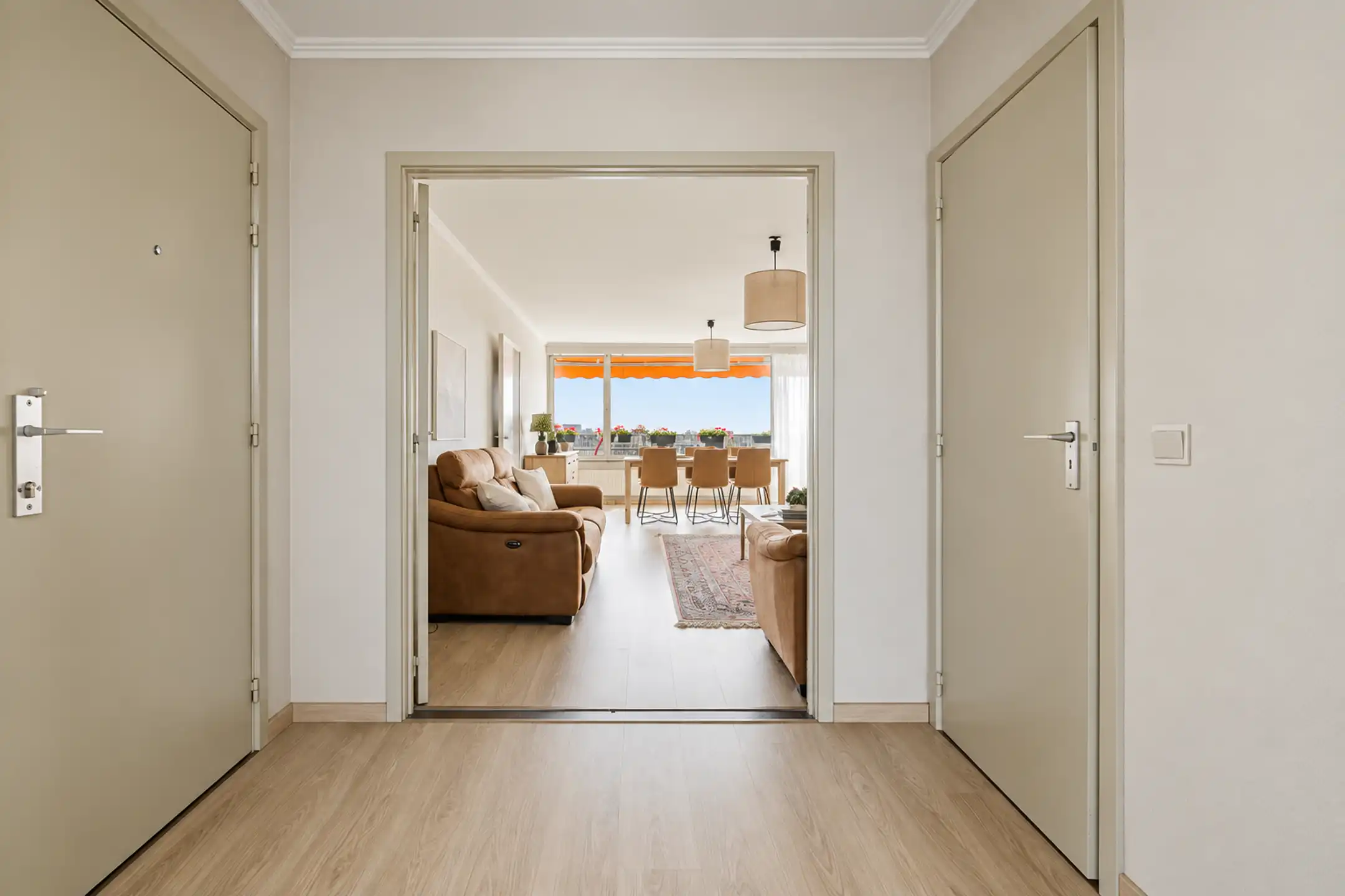 Lichtrijk appartement met 2 slp, 2x terras en garage te Gent foto 9
