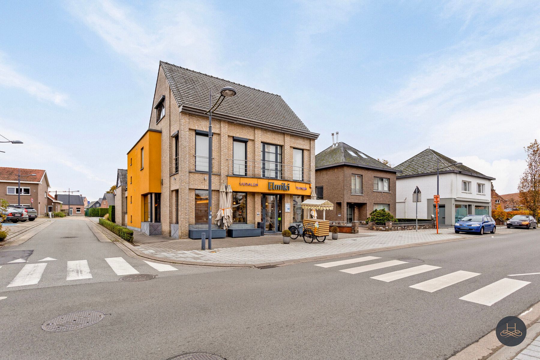 Horecagelegenheid met ruime woning foto {{pictureIndex}}