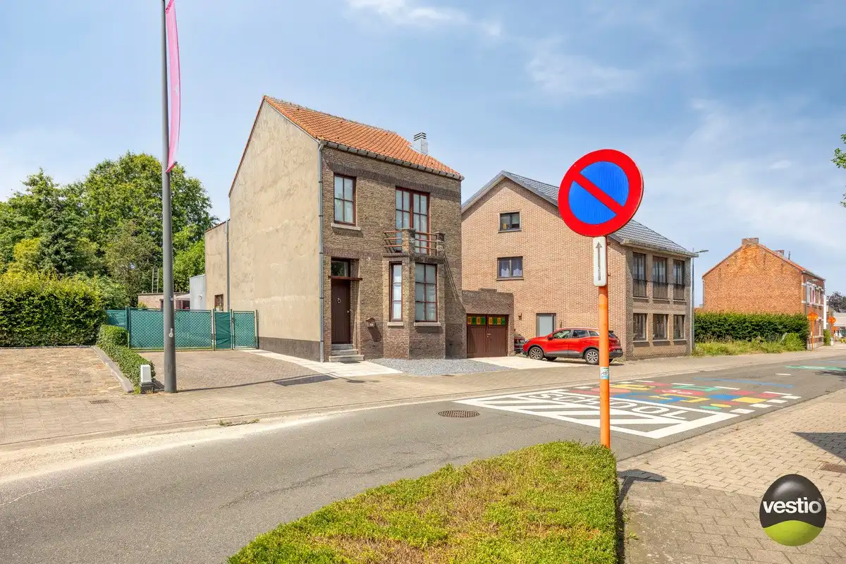 Schitterend gelegen woning met 4 slaapkamers, tuin en garagebox. foto 24