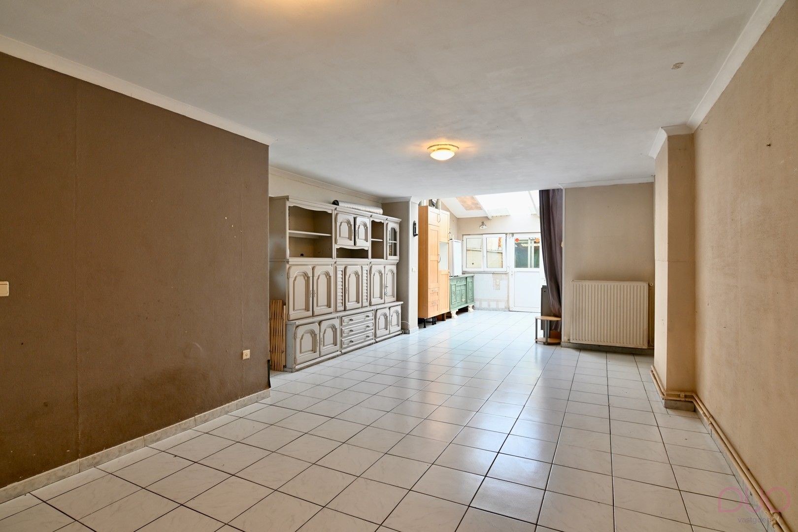 Op te frissen stadswoning met drie slaapkamers in rustige buurt foto 3