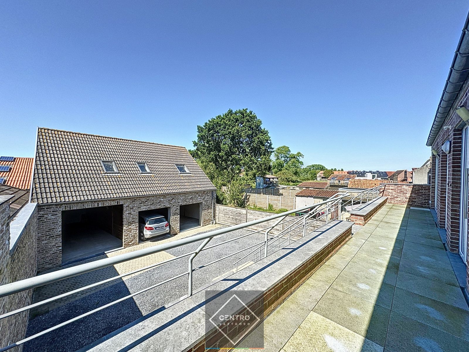 Recent appartement met 3 slpks en DUBBELE garages! foto 17