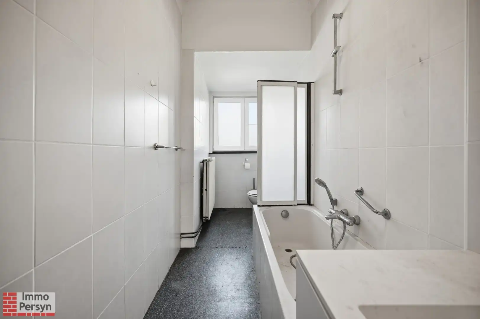 Rrijwoning met 4 slaapkamers. foto 14