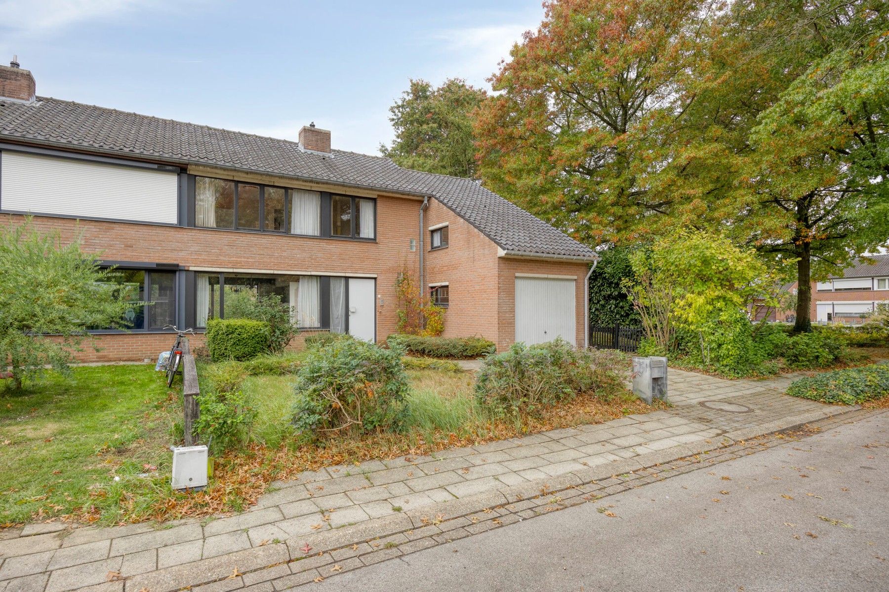 In de geliefde Tweebunderswijk woning met 4 slaapkamers, garage en tuin foto 26