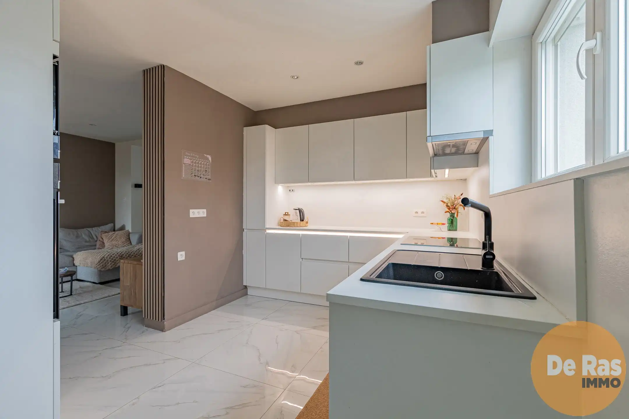 NINOVE-Volledig gerenoveerde HOB in doodlopende straat  foto 10