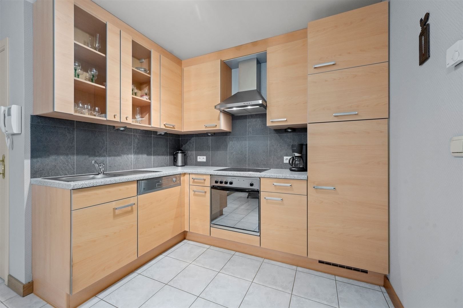 Heel mooi gelegen appartement met 1 slaapkamer in instapklare staat met groot terras foto 7