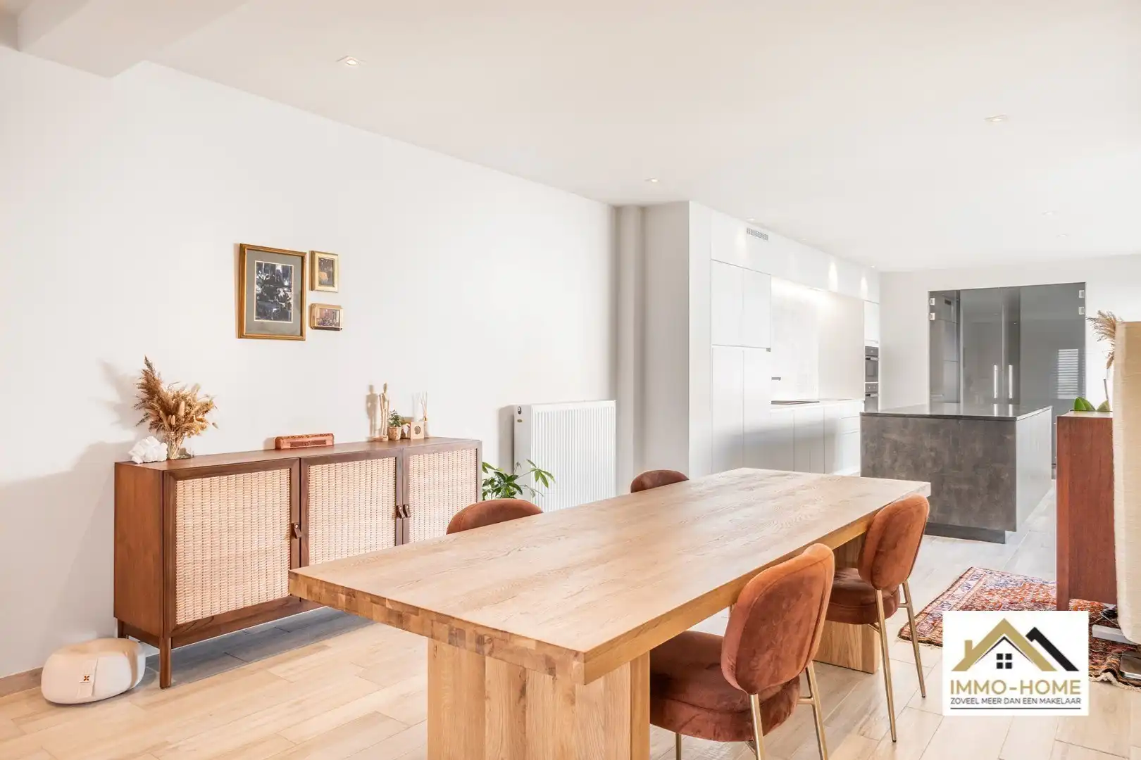 Ruim drie slaapkamers gelijkvloersappartement / bungalow foto 12