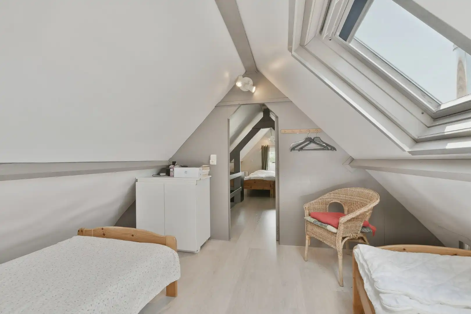 Charmant vissershuisje met 3 slaapkamers en prachtig open polderzicht foto 16