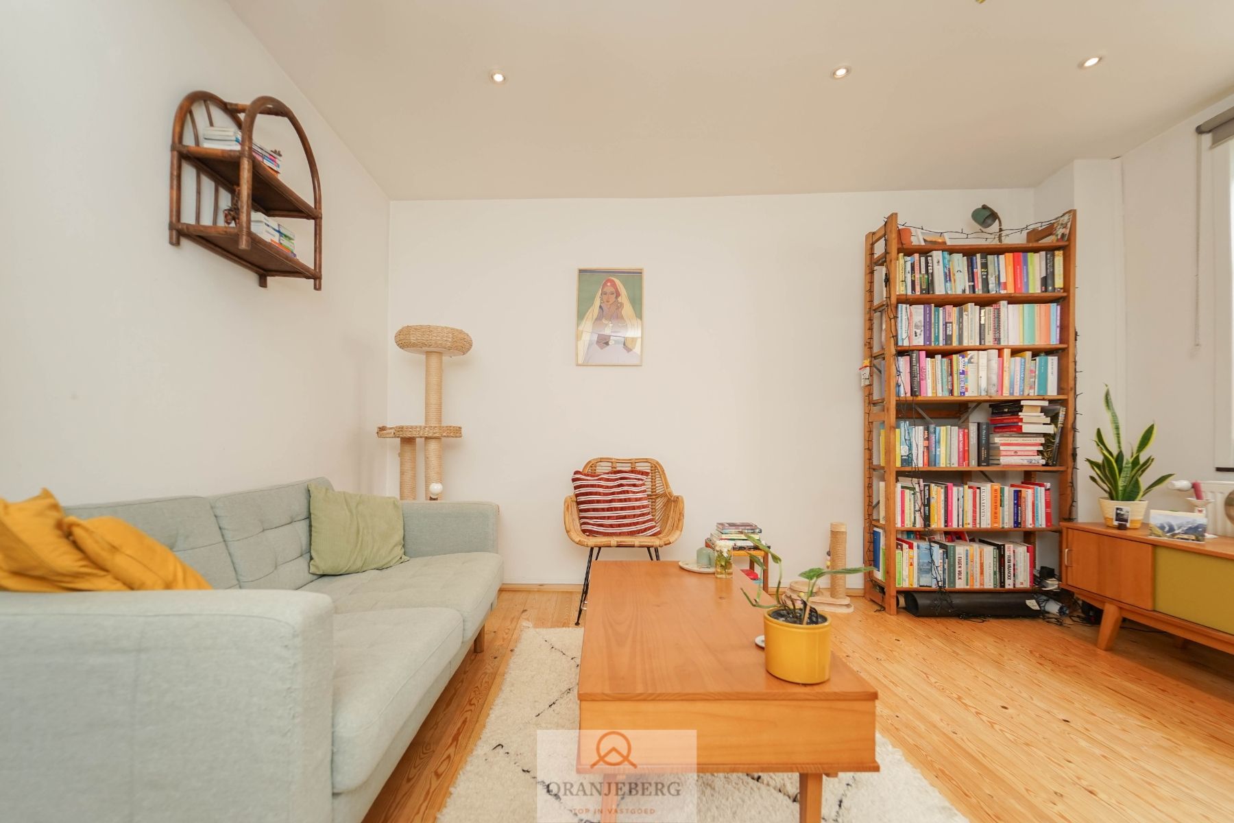 Charmante gerenoveerde woning met terras op topligging! foto 10