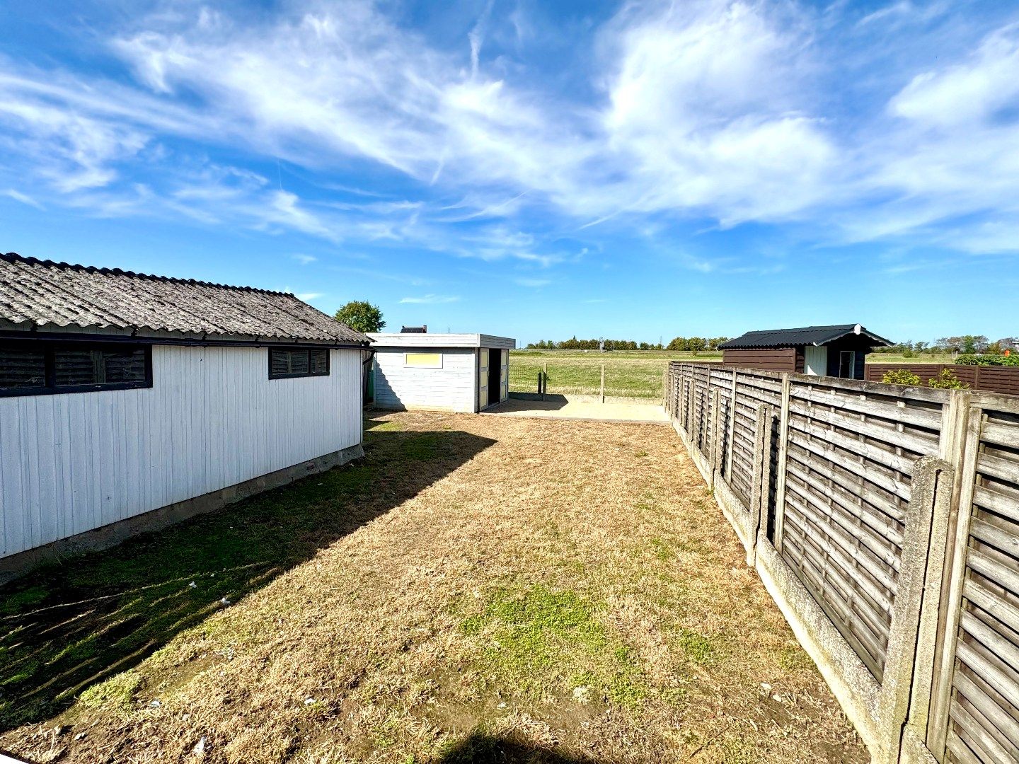 GERENOVEERDE WONING MET 3 SLPKS, TUIN EN GARAGE foto 3
