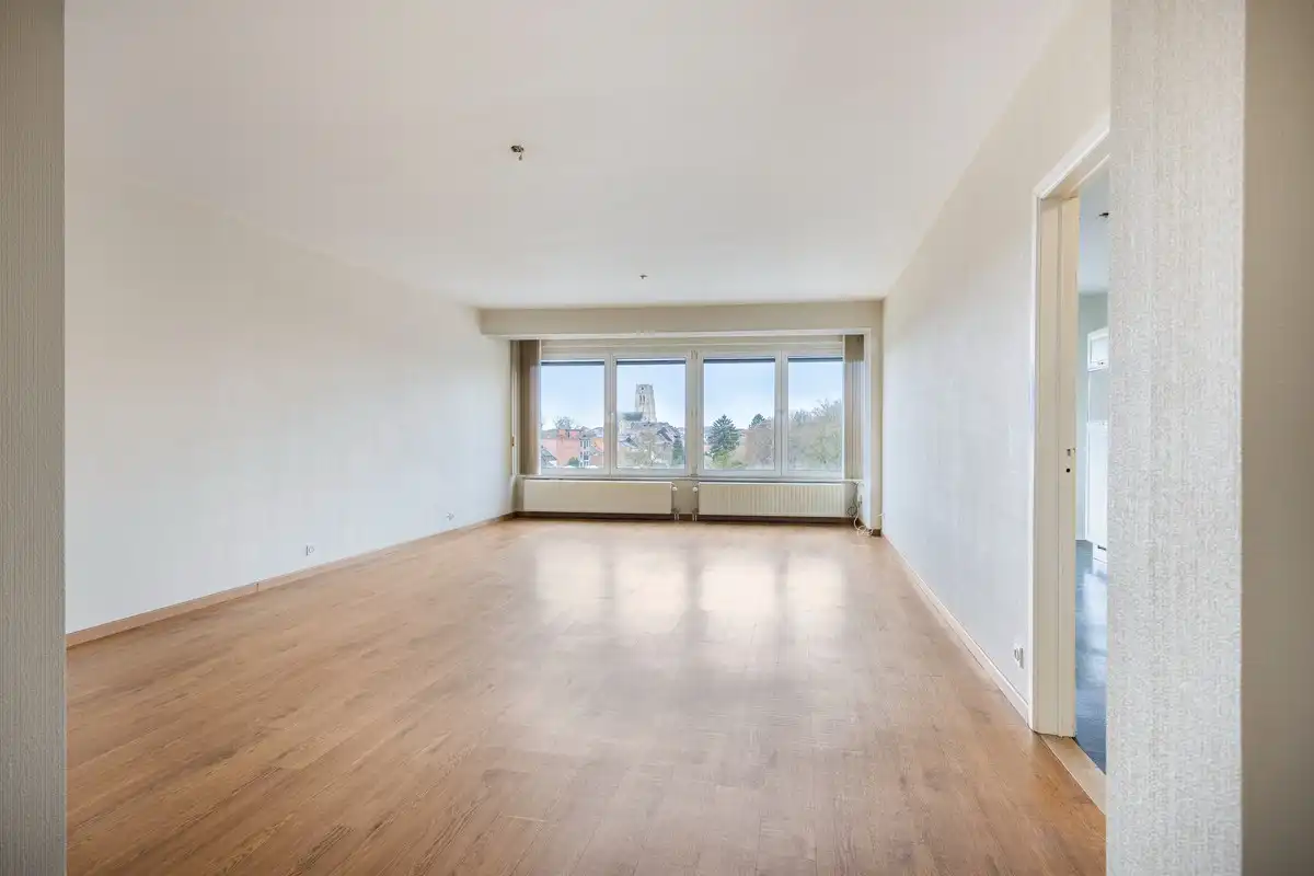 Ruim appartement met twee slaapkamers en garagebox aan de stadsrand foto 4