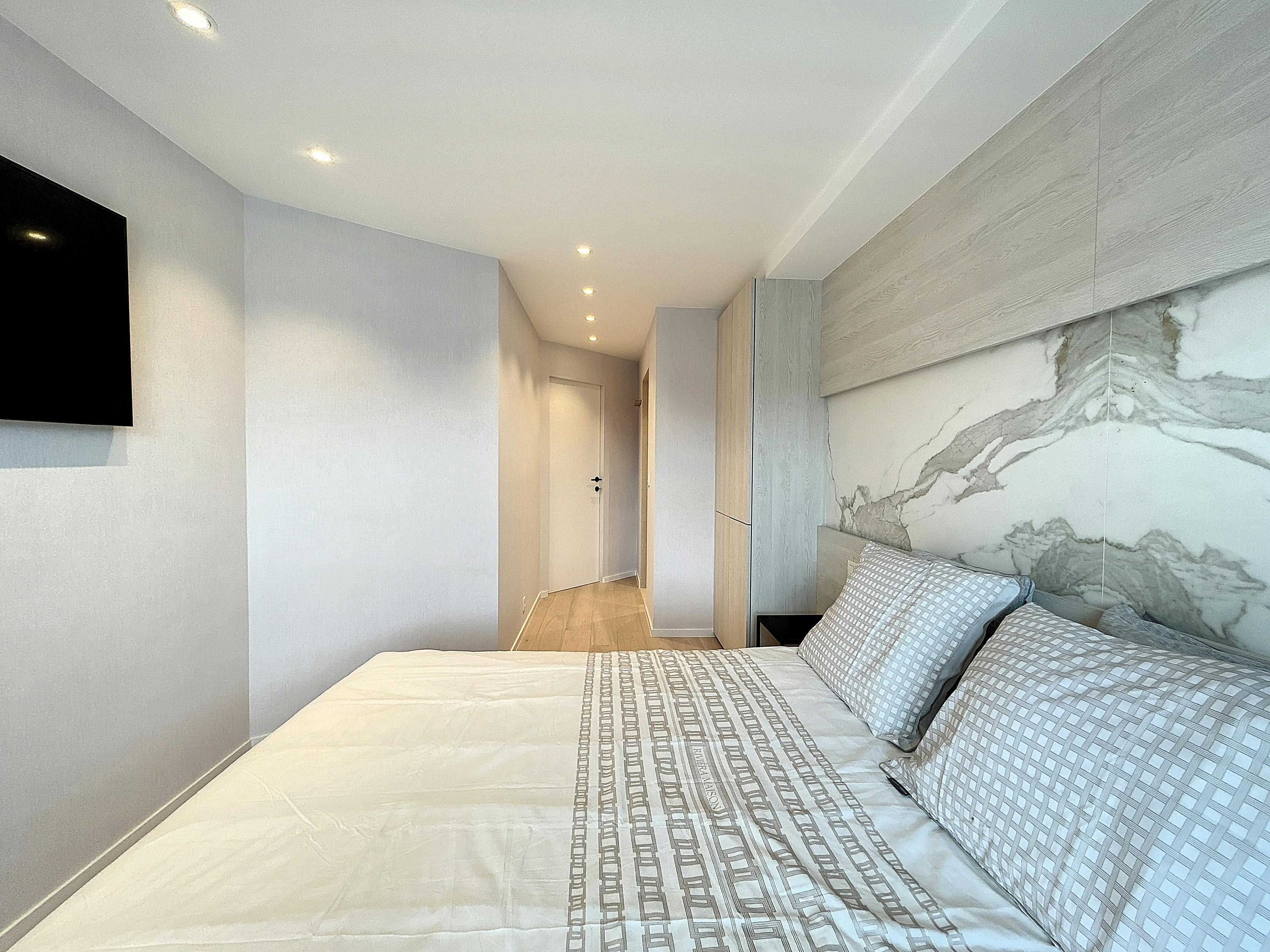 Luxueus twee slaapkamer appartement te koop in Knokke foto 10