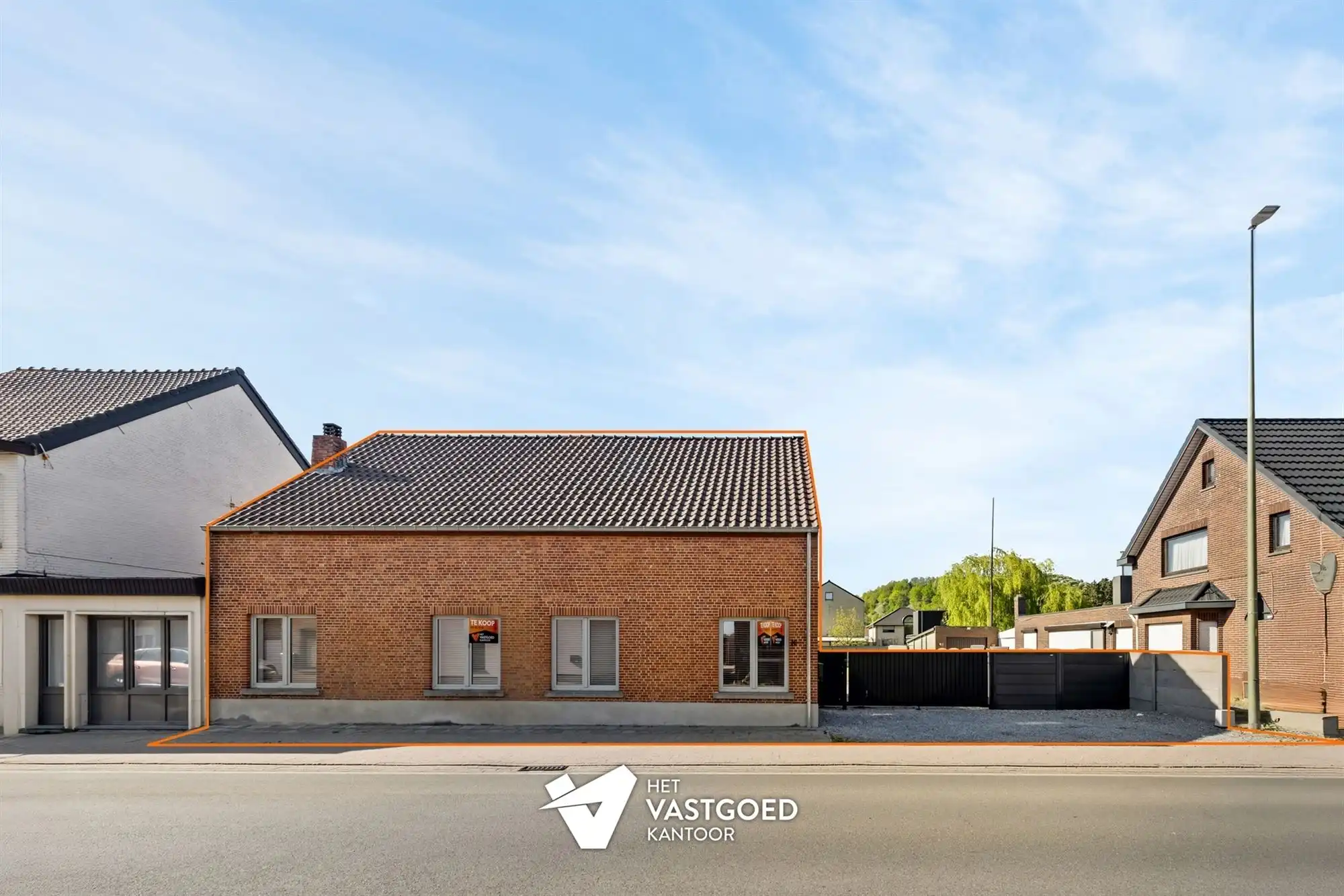 RECENT GERENOVEERDE WONING MET 3 SLAAPKAMERS OP PERCEEL VAN 7A 85CA OP CENTRALE LIGGING TE BERINGEN  foto 3