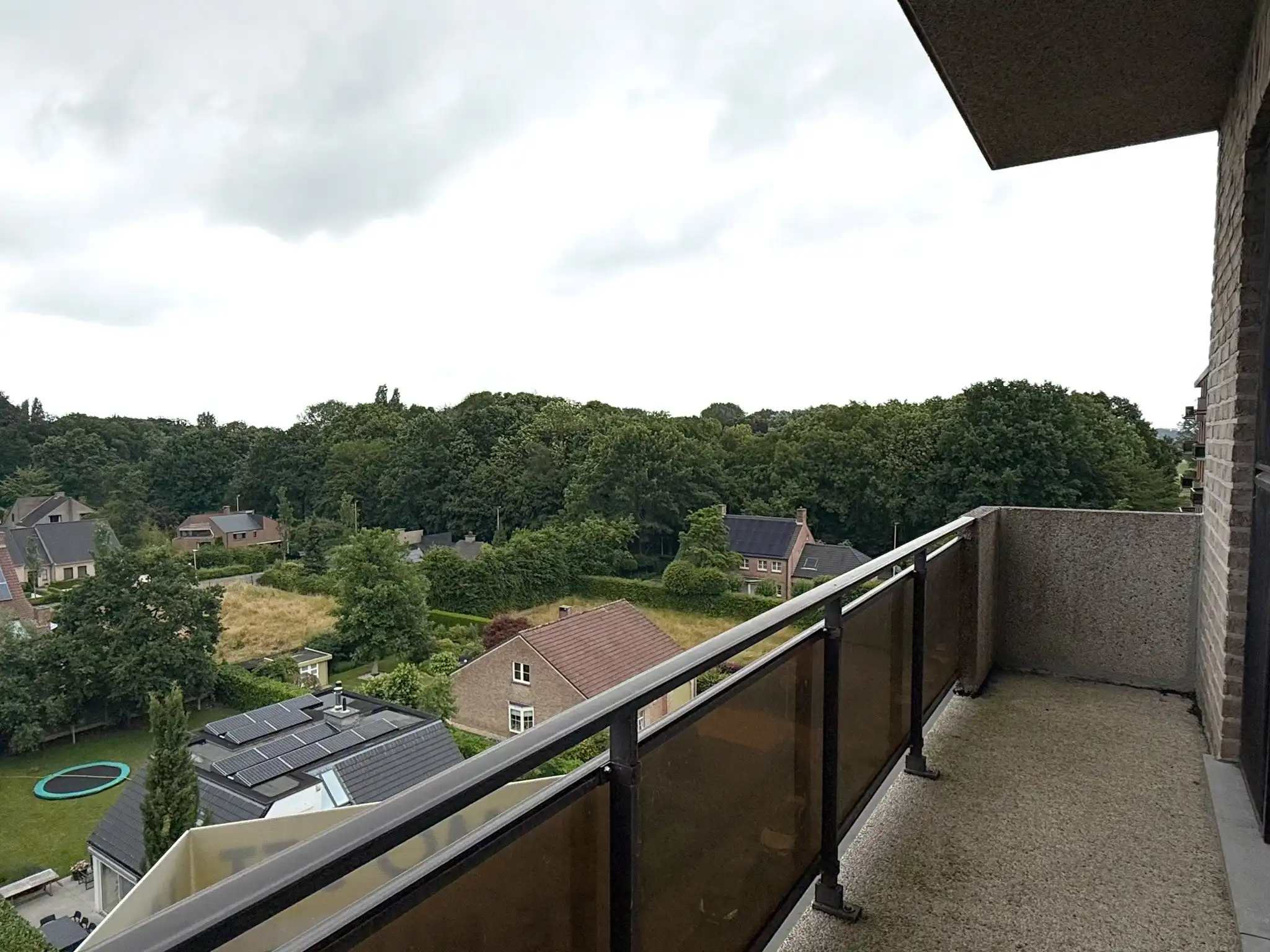 Mooi energiezuinig appartement met 2 slaapkamers en 3 terrassen foto 3