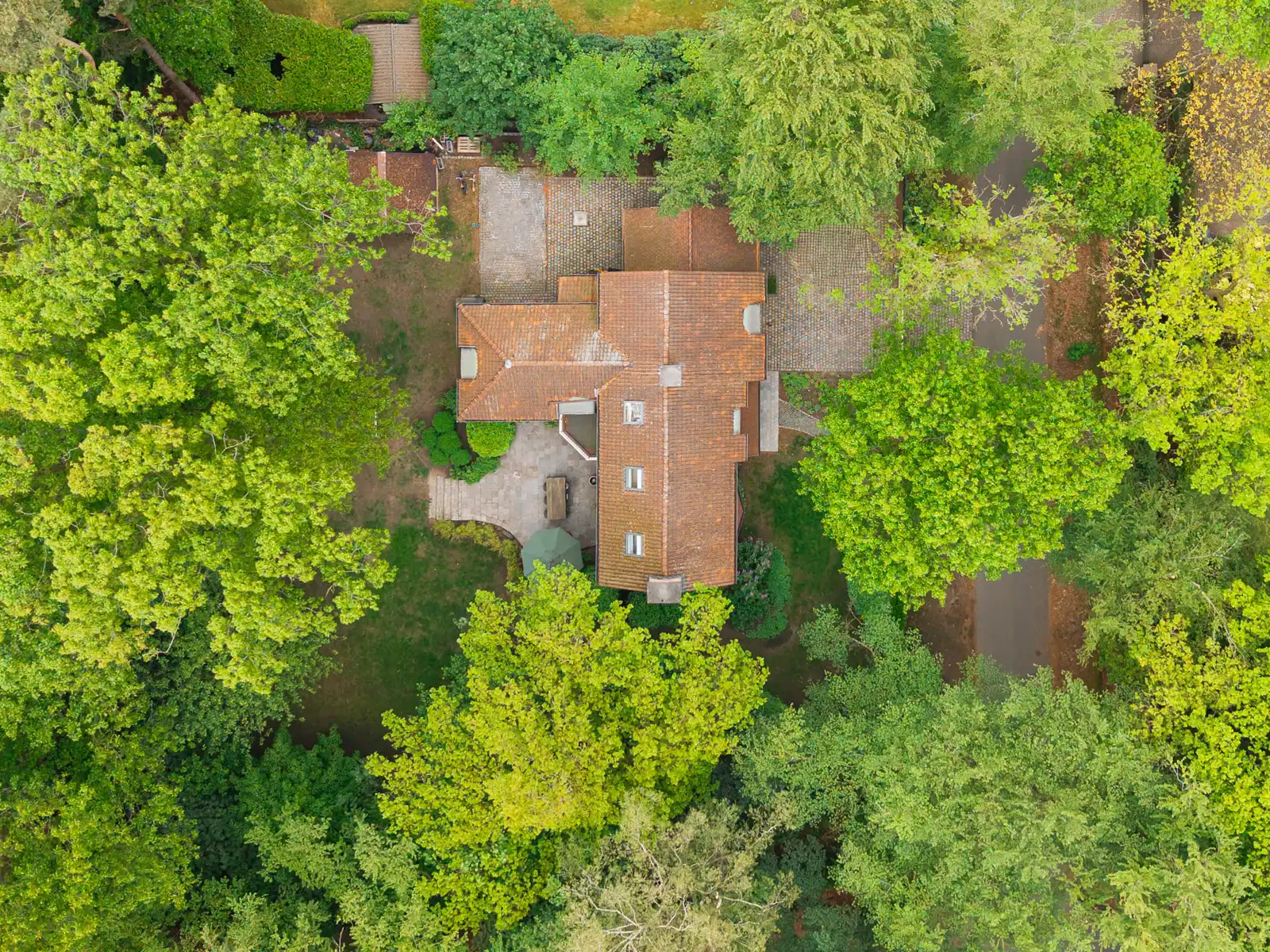 Exclusieve villa op uniek groen perceel te Kapellen foto 3