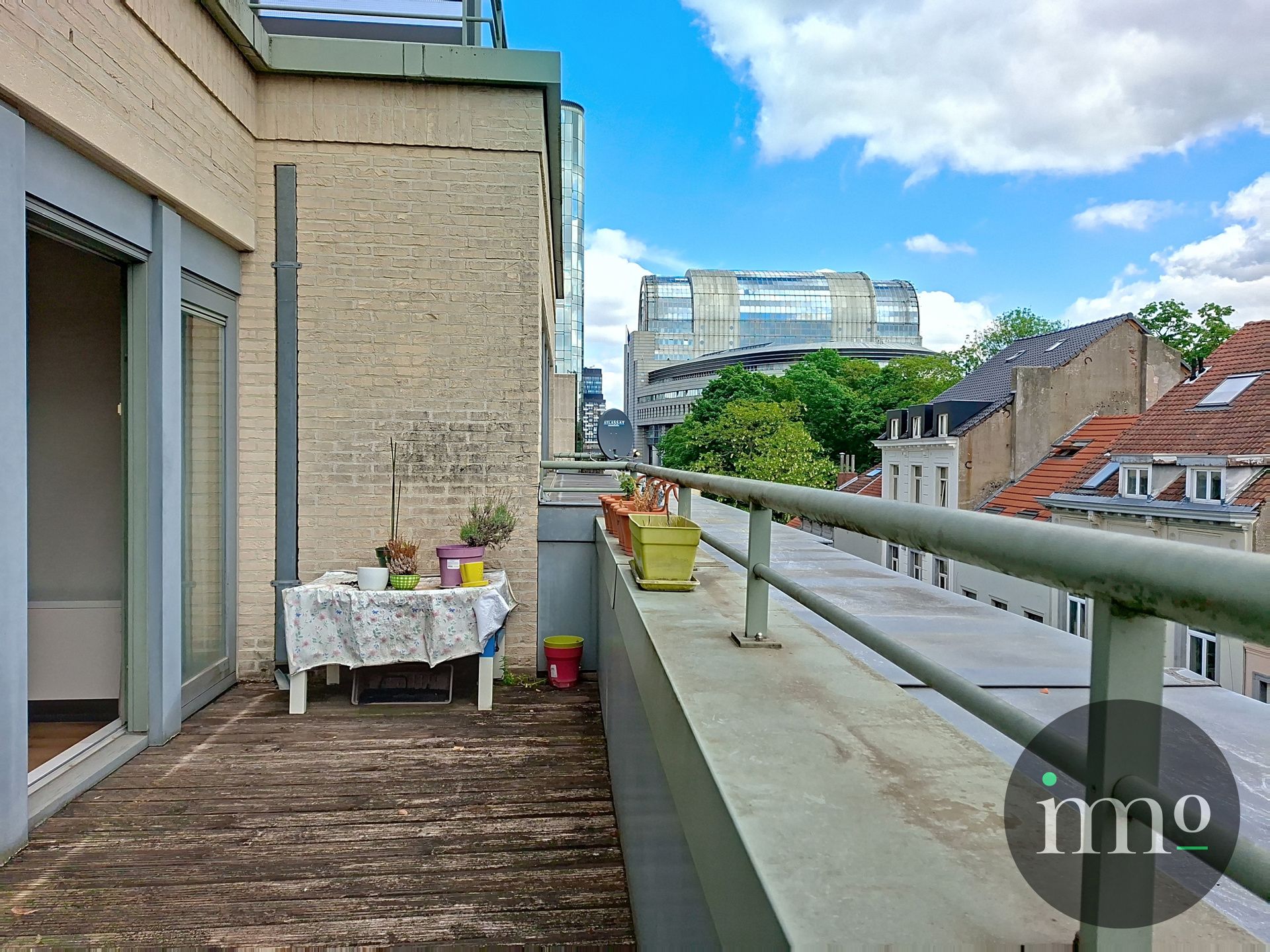 Appartement met uitzicht op het Europees Parlement foto 3
