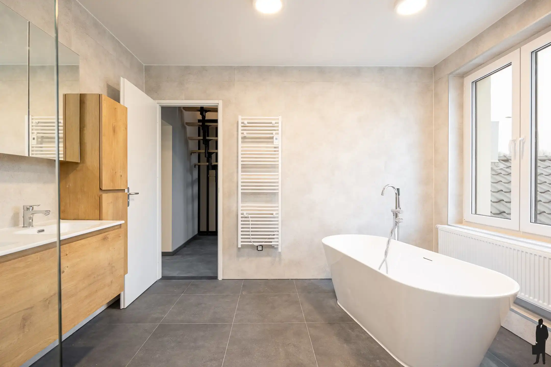 Volledig gerenoveerd stadswoning met 4 slpk en stadstuin! foto 12