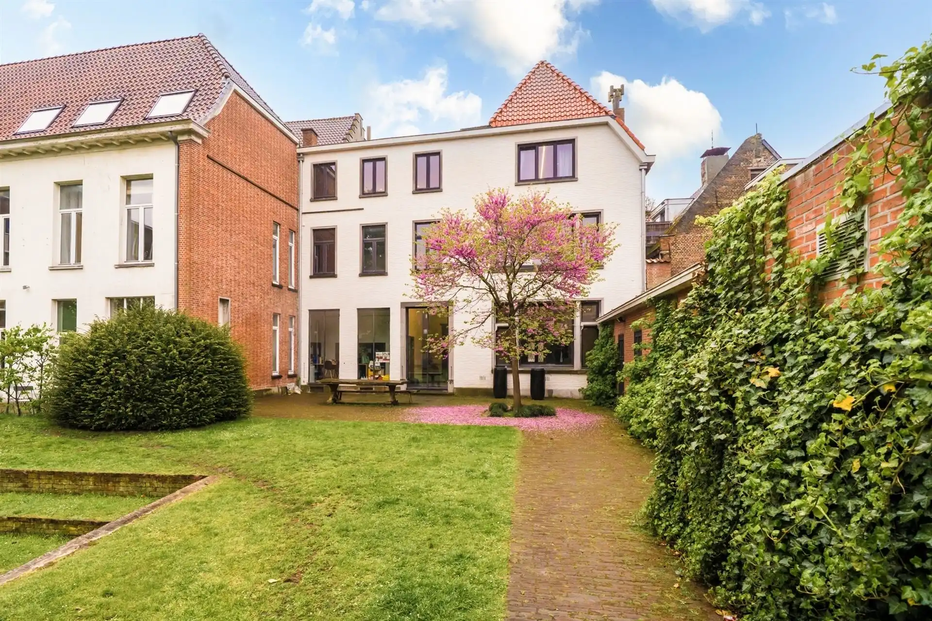 Unieke kantoorruimte in historisch pand in hartje Mechelen foto 19