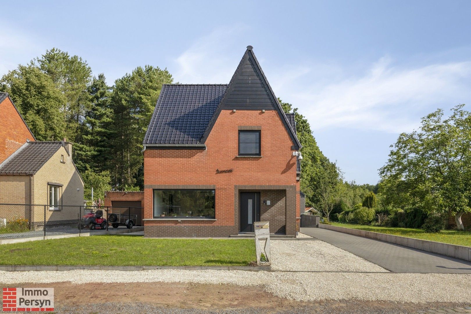 Instapklare en volledig gerenoveerde woning met 3 slpk en garage foto 39