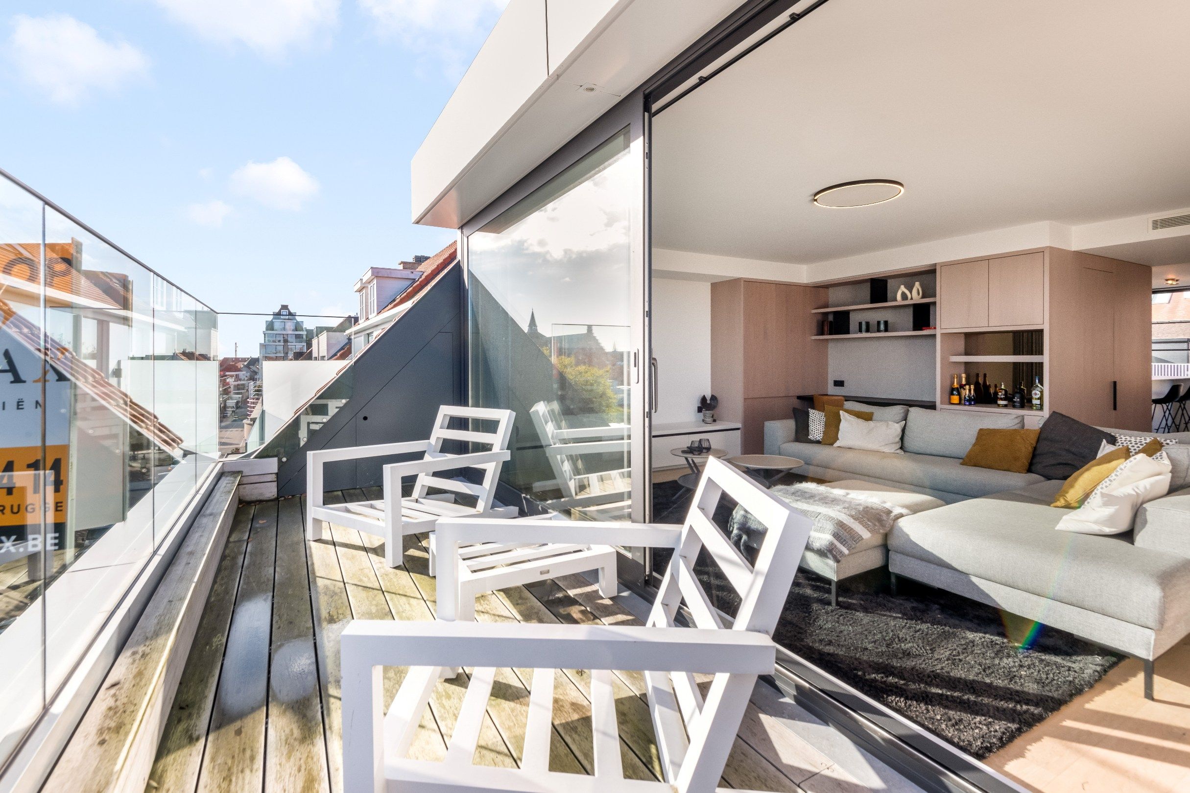 Recent duplexappartement met open zicht gelegen in het centrum van Knokke.  foto 8