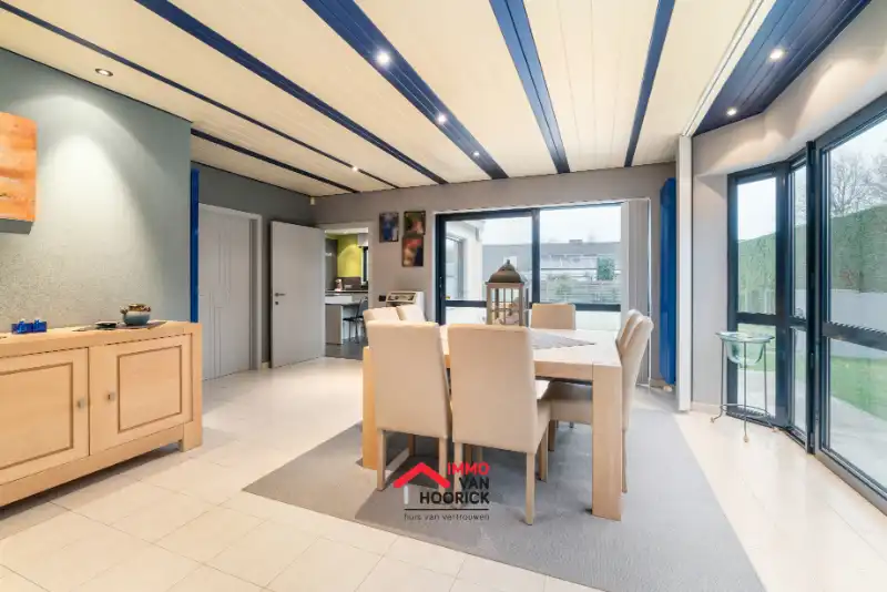 Mooie ruime woning 4 slaapkamers op 855m² foto 9