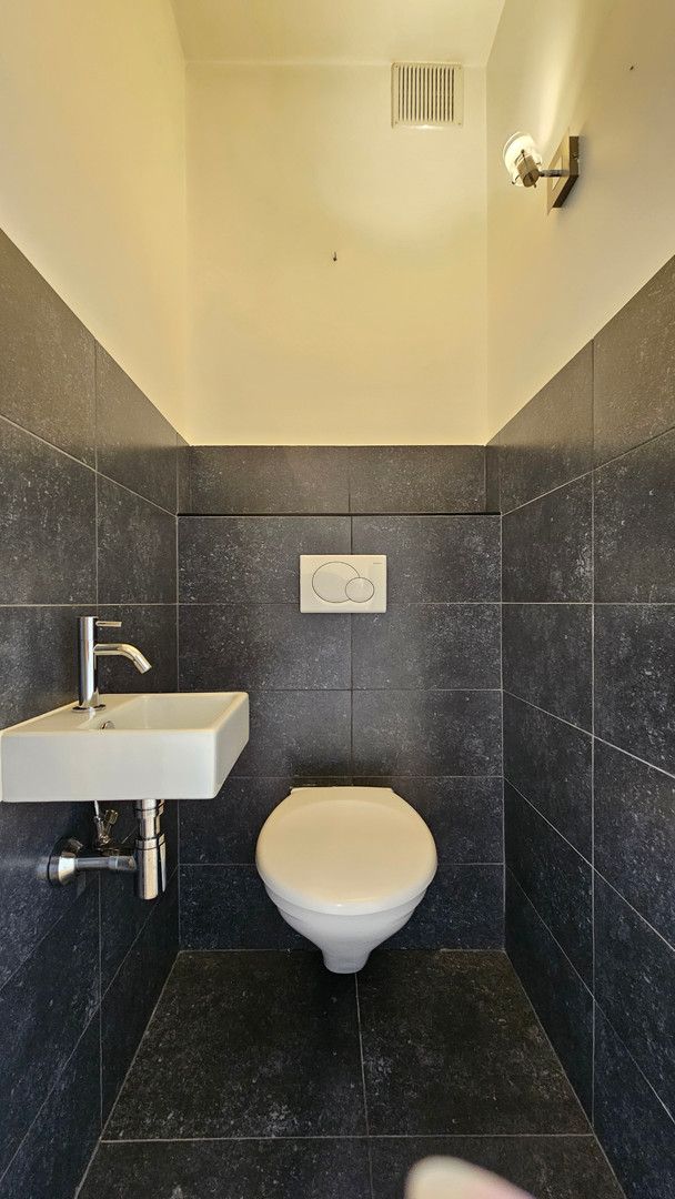 Zeer lichtrijk appartement in Wilrijk foto 4
