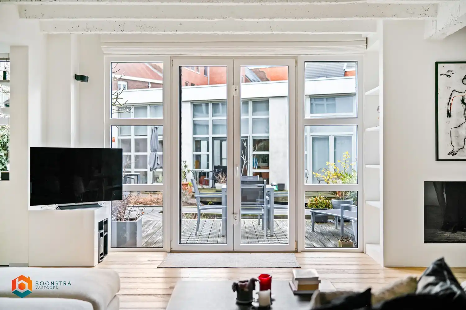Exclusieve gelijkvloerse loft met 2 slpkrs, terras en staanplaats foto 15