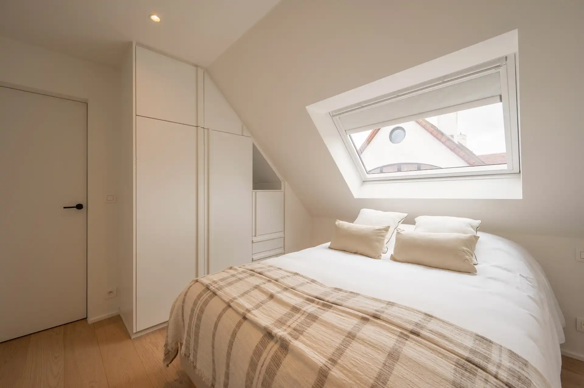 Smaakvol afgewerkte villa in Maaiken met ruime tuin foto 15