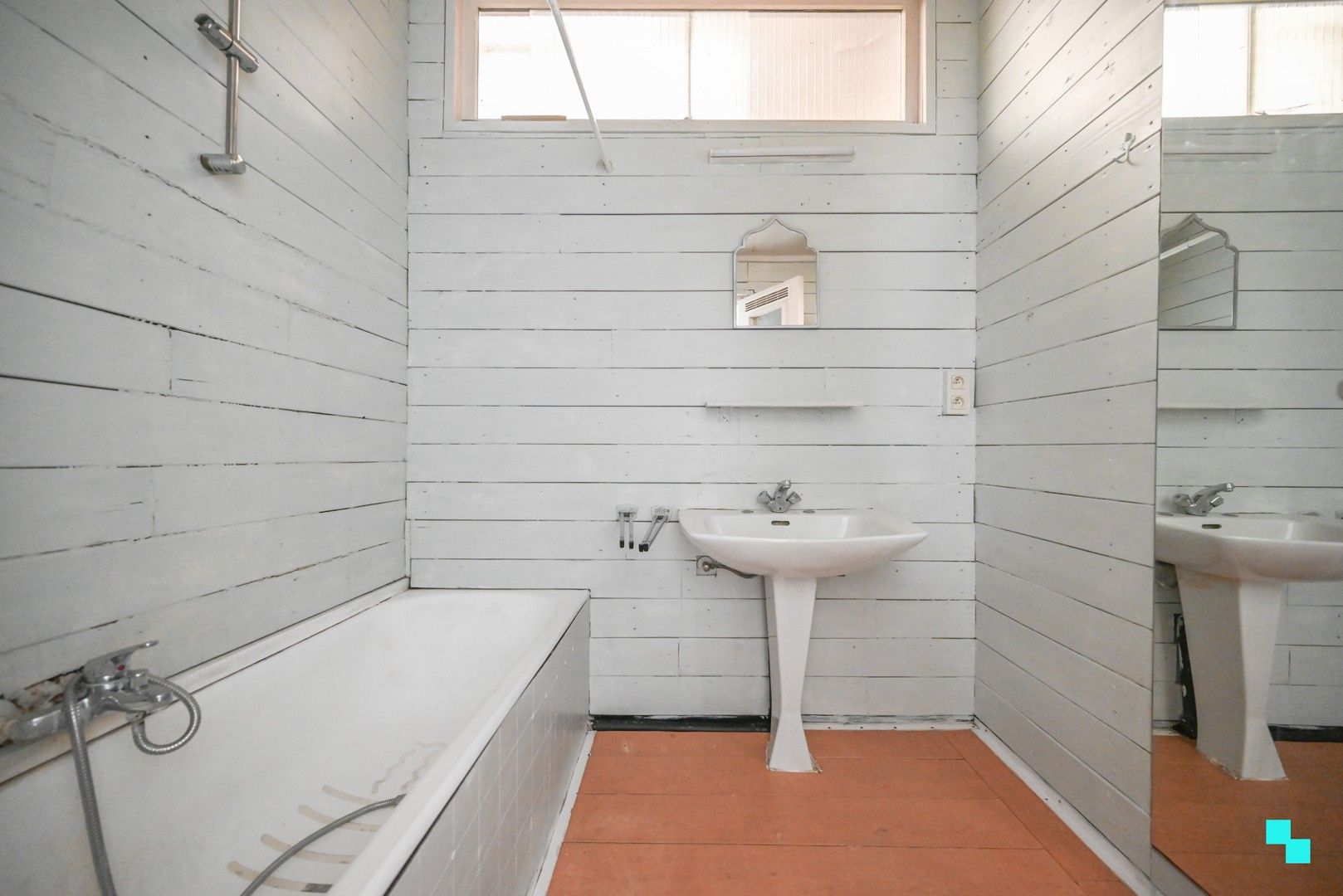 Te renoveren ééngezinswoning te Izegem foto 12