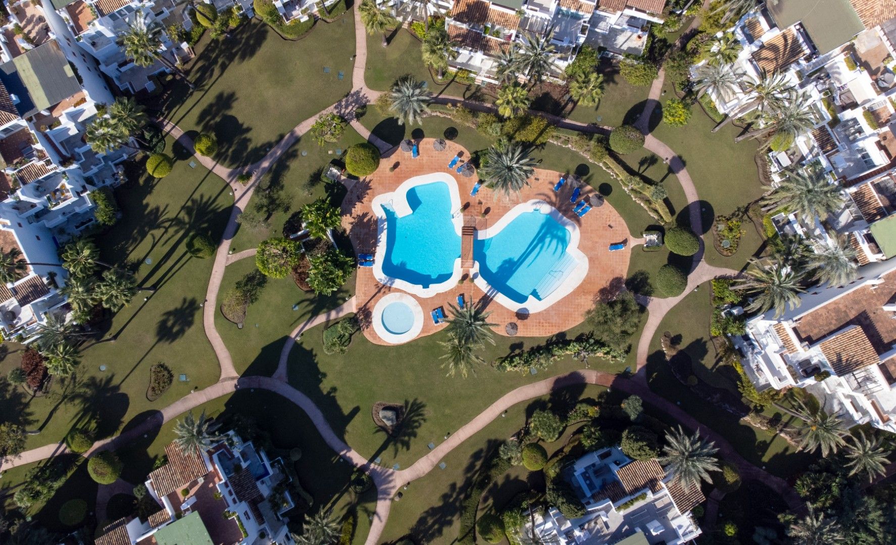 Luxe penthouse frontline beach Estepona. foto 57