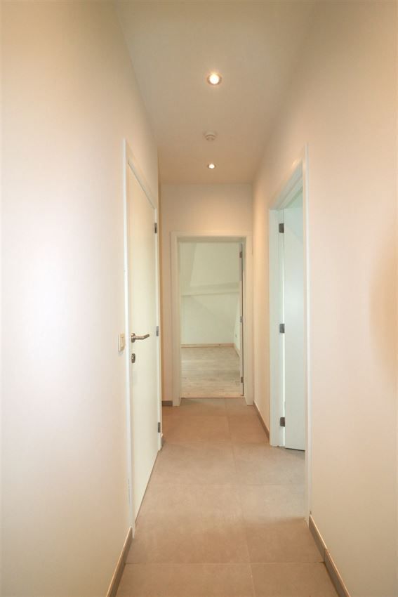 gerenoveerde duplex, 3 slpk., terras, nabij centrum en E 314  foto 17
