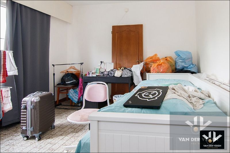 Op te frissen en ruim 2-SLPKAPP op de 1e verdieping  (met uitbreidingsmogelijkheden op zolder) rustig en toch centraal gelegen in het centrum van de Halveweg in Zonhoven foto 10