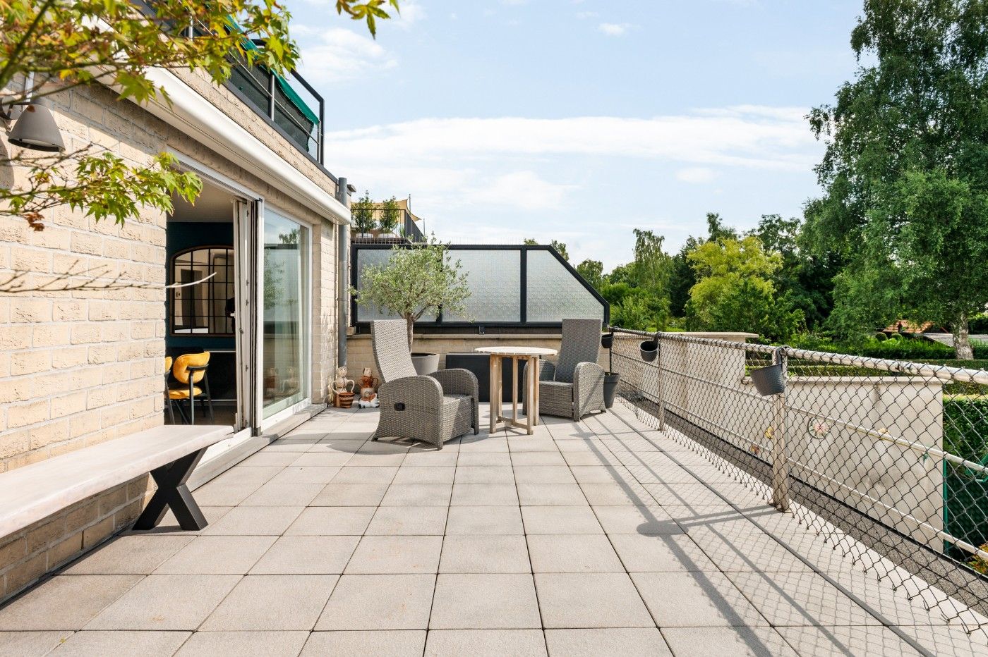 Tof app. op 1e verd. met 2 slpk., groot zuid-terras en garage foto 11