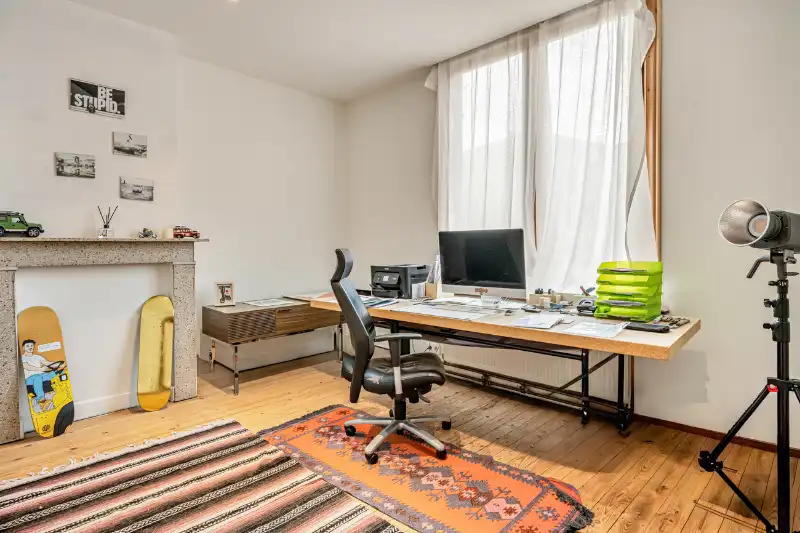 Karaktervolle interbellumwoning met loods nabij de Markt van Gavere foto 12