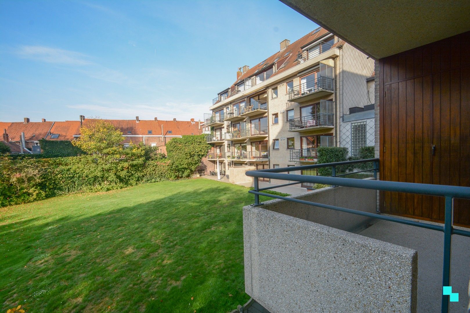 Centraal gelegen instapklaar appartement met groenzicht te Izegem foto 8