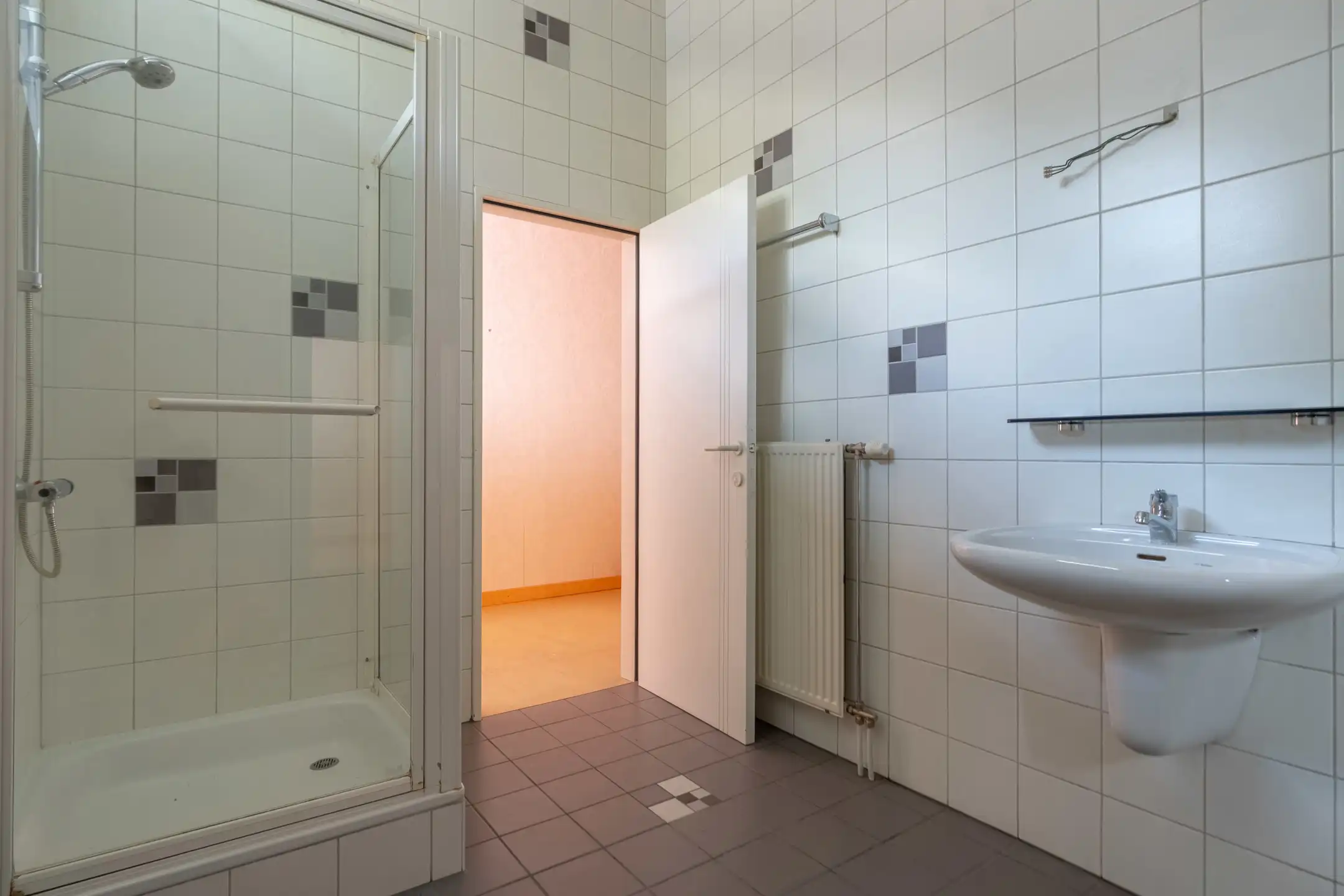 Ruime architectenvilla met 8 slpk's op 1.832 m² te Vosselaar foto 21