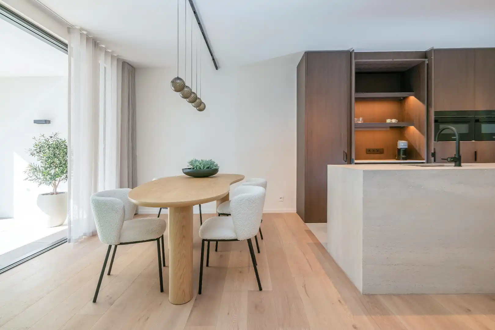 Barolo, wonen vlakbij park Baron Casier foto 5