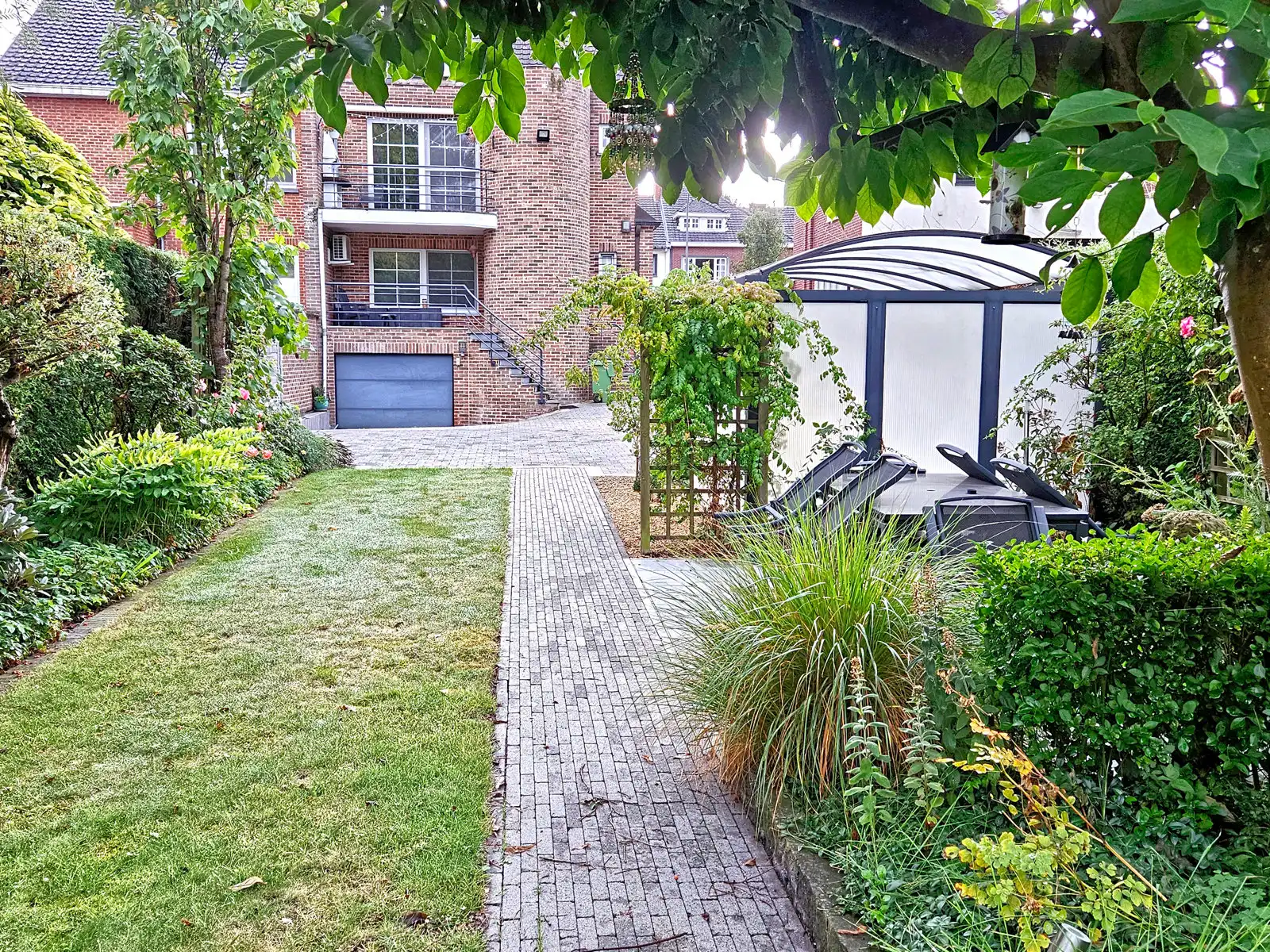 WONING + 5 SLK + 2 LIVINGS + 3 BDK + 4P + TUIN + TERRASSEN foto 29