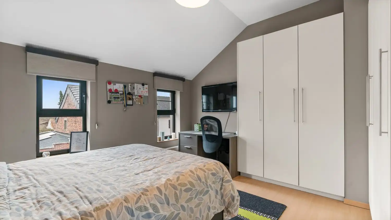 Instapklare woning met 3 slaapkamers en zeer grote tuin foto 12