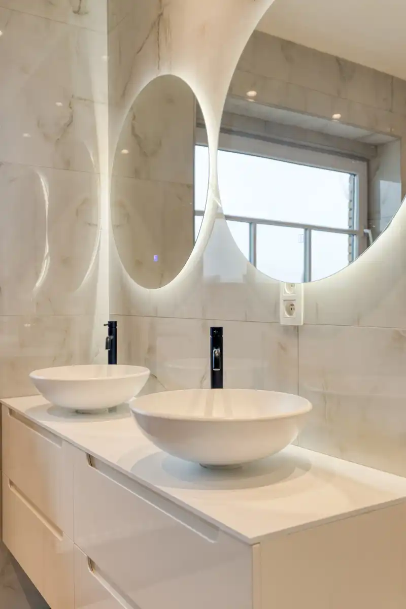 Gerenoveerde woning met 5 slaapkamers en tuin foto 18