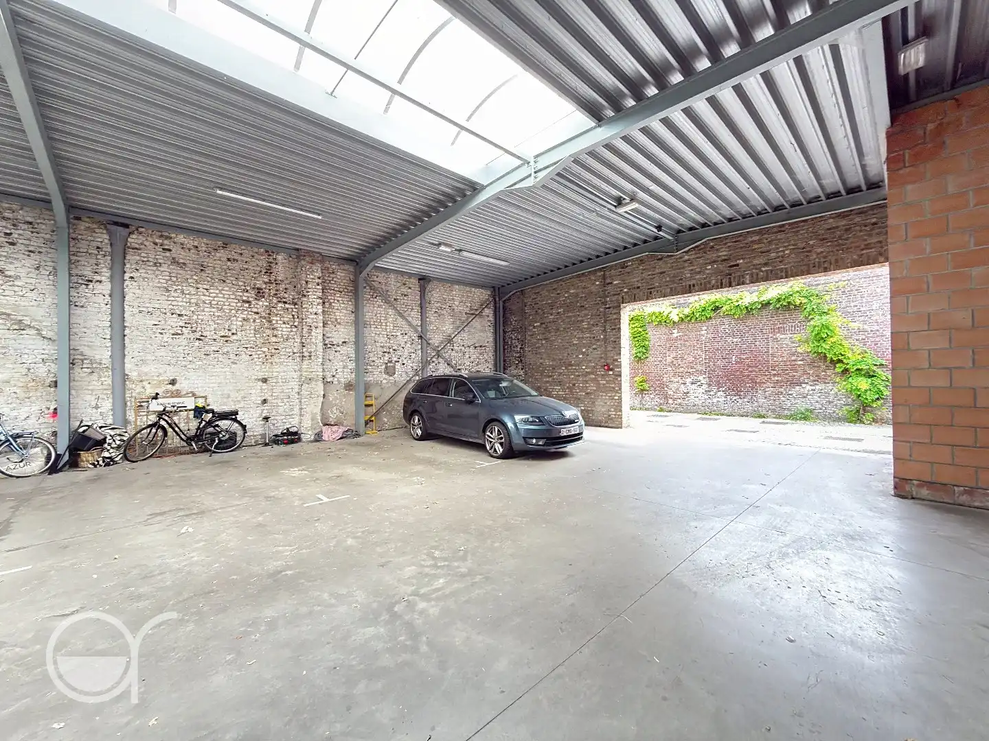 Ruim gelijkvloers appartement met terras, tuin en autostaanplaats in Gent foto 15