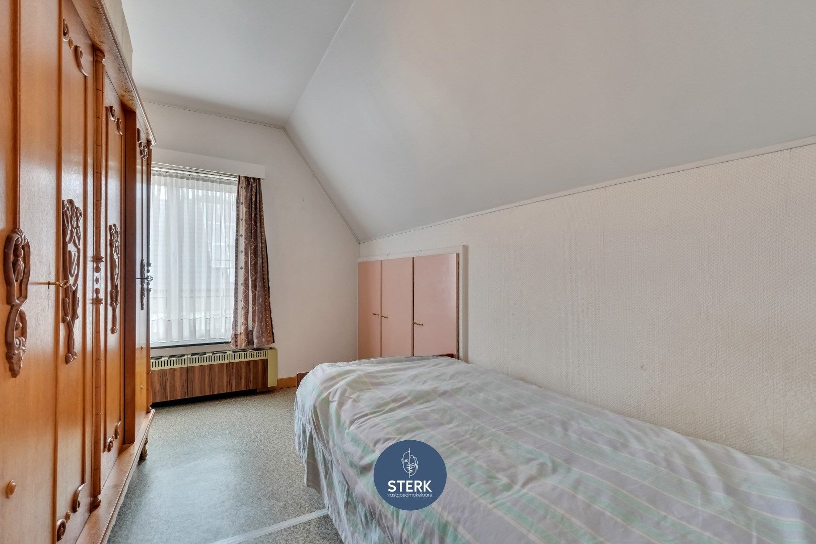 OP TE KNAPPEN GEZINSWONING MET VEEL CHARME TE EIGENBILZEN !  foto 17