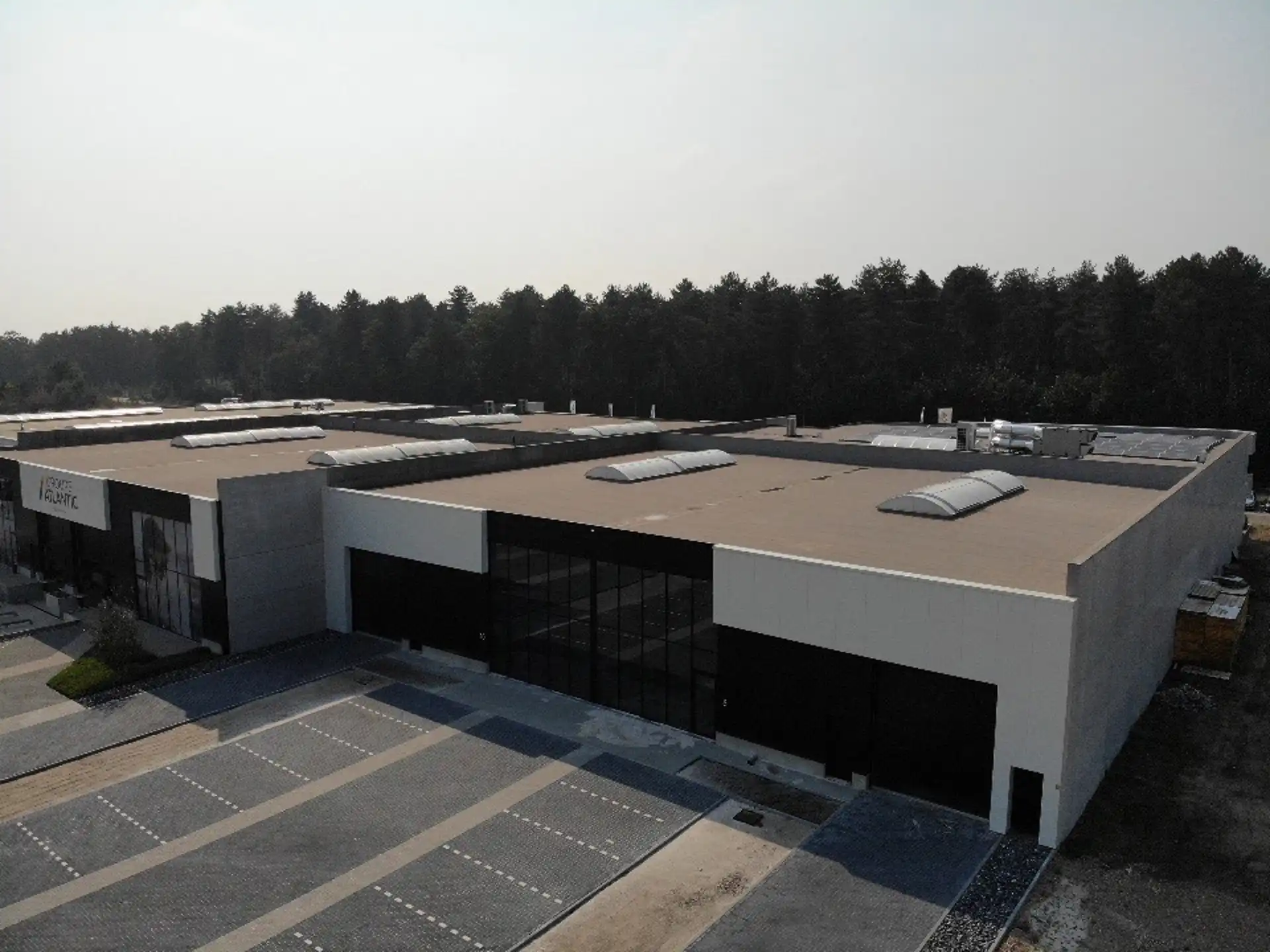 NIEUWBOUW BEDRIJFSHAL VAN 600M² VLAKBIJ DE E314 foto 3
